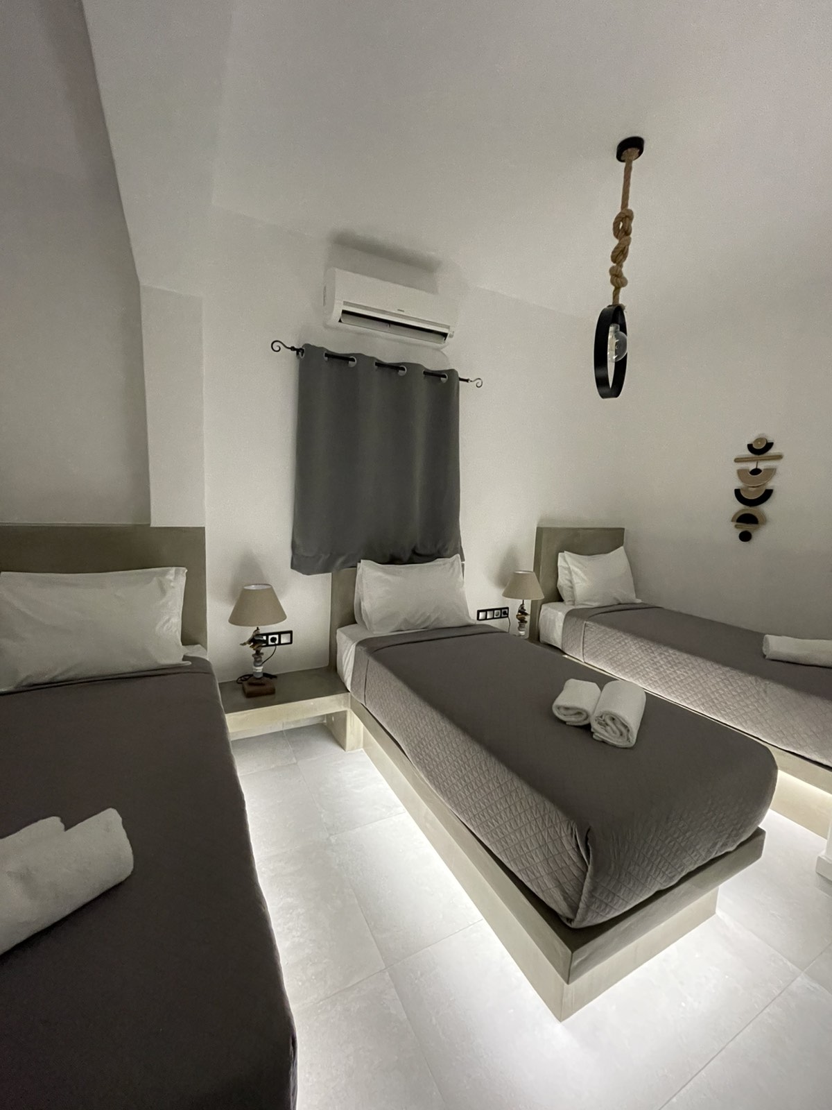 7.-ROOM-13