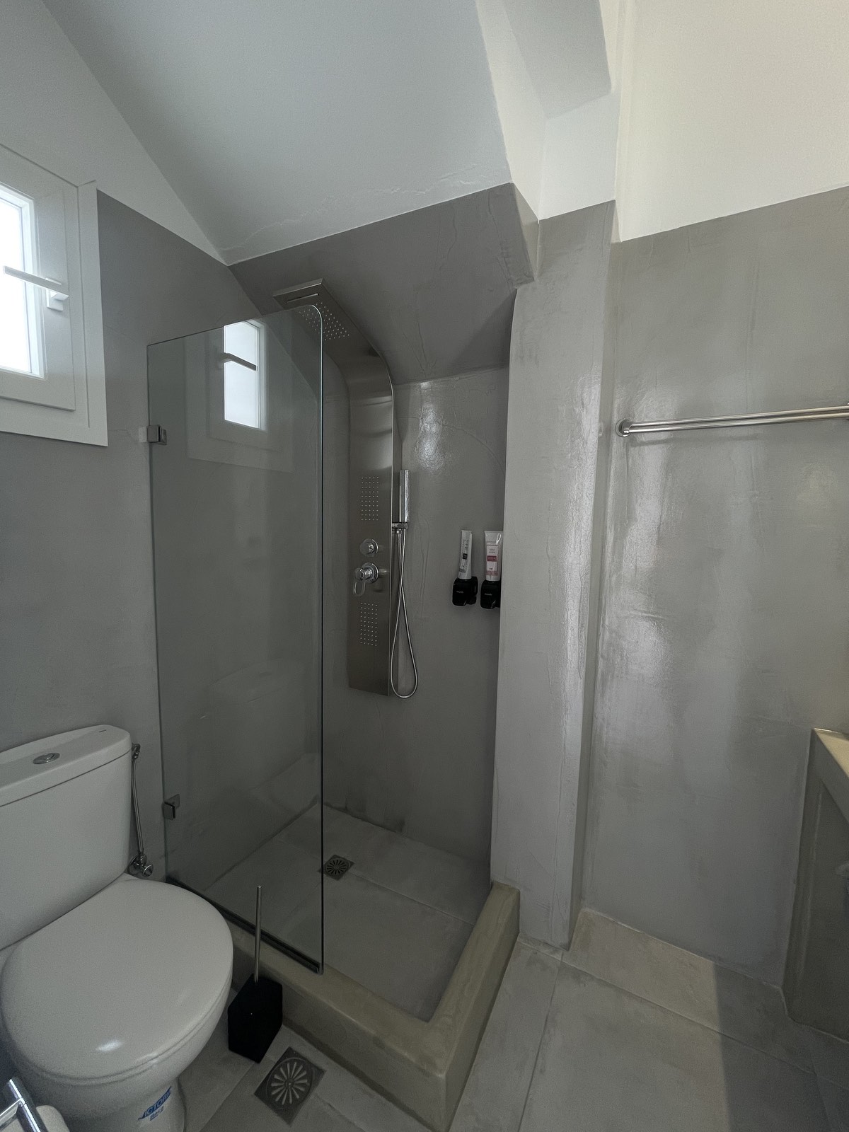 BATHROOM-1