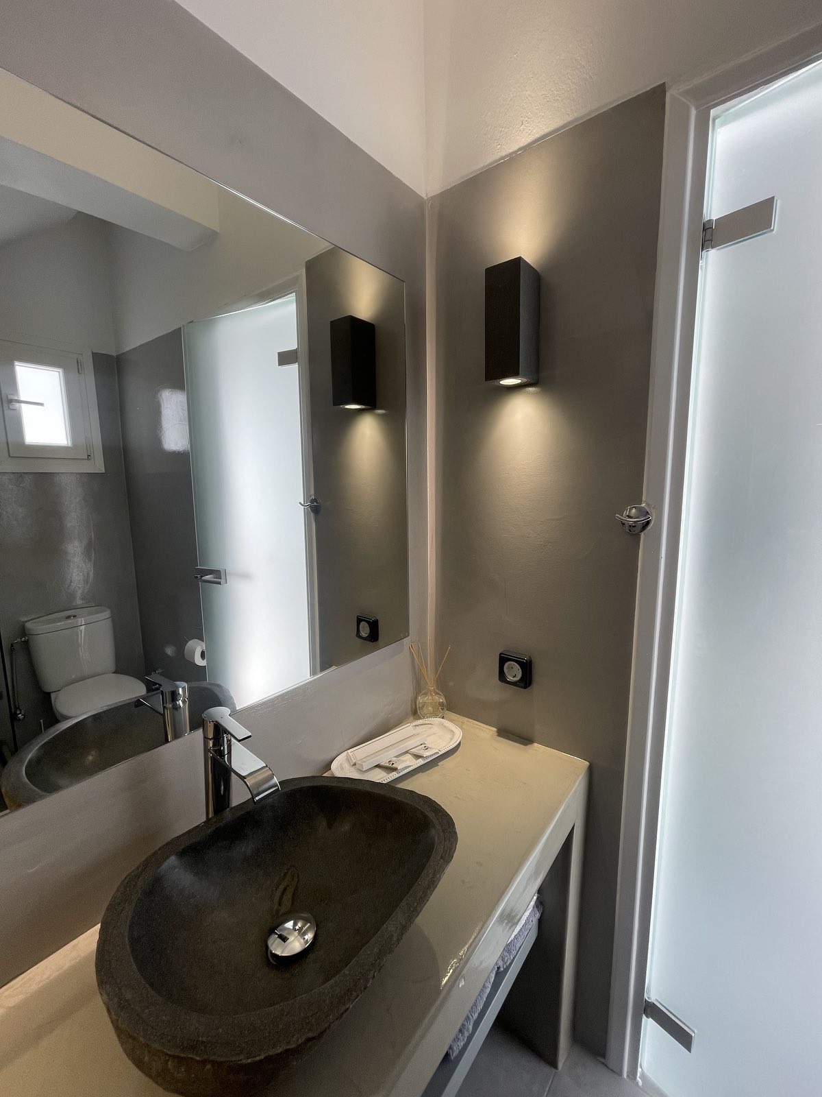 BATHROOM-3