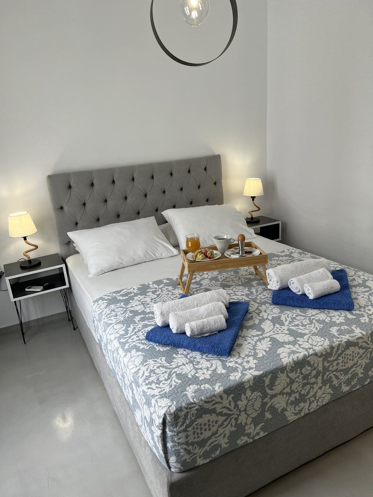 Deluxe-Single-Room-with-Garden-view-Bedroom-5-2 (1)