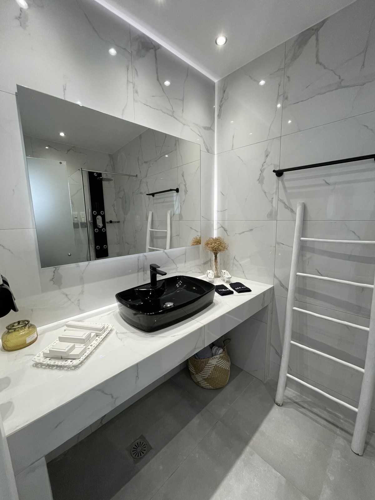 SUITE-2
