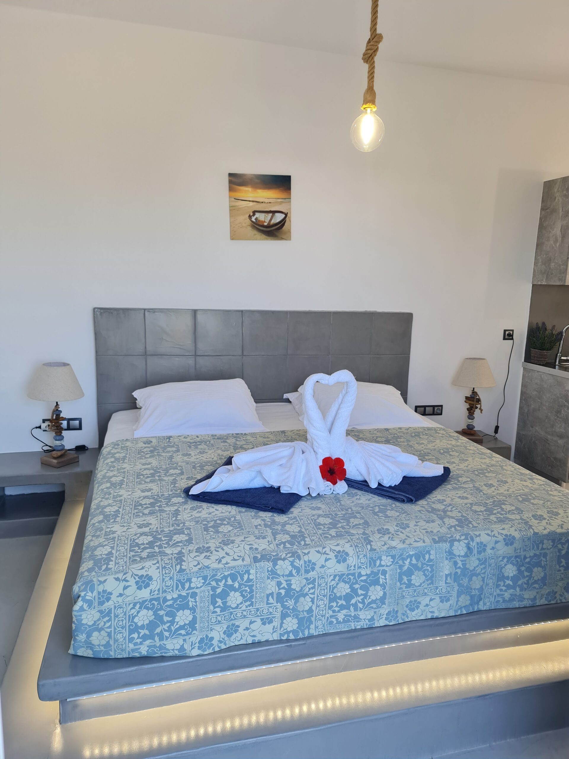 Superior-double-room-with-Garden-view-bedroom-4-scaled