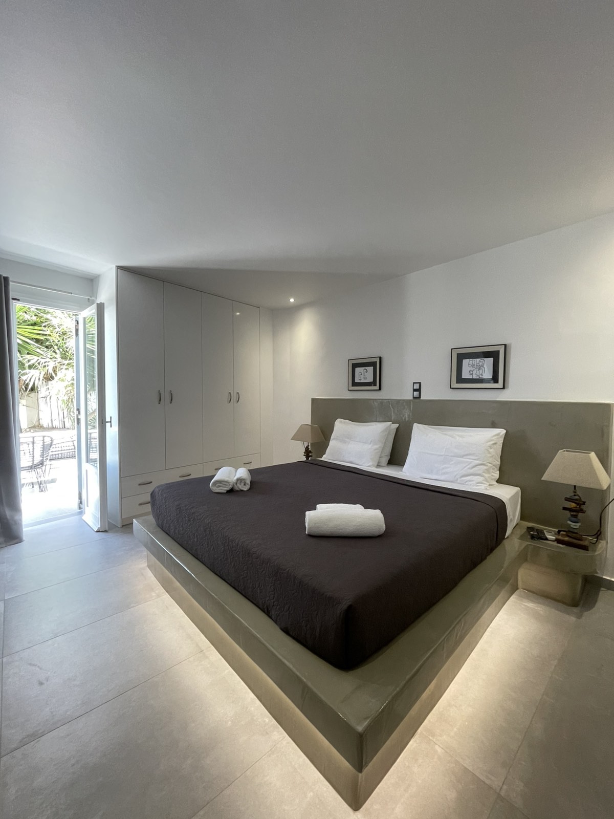 suite 13