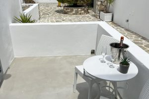 Deluxe-Single-Room-with-Garden-view-balcony-1-1